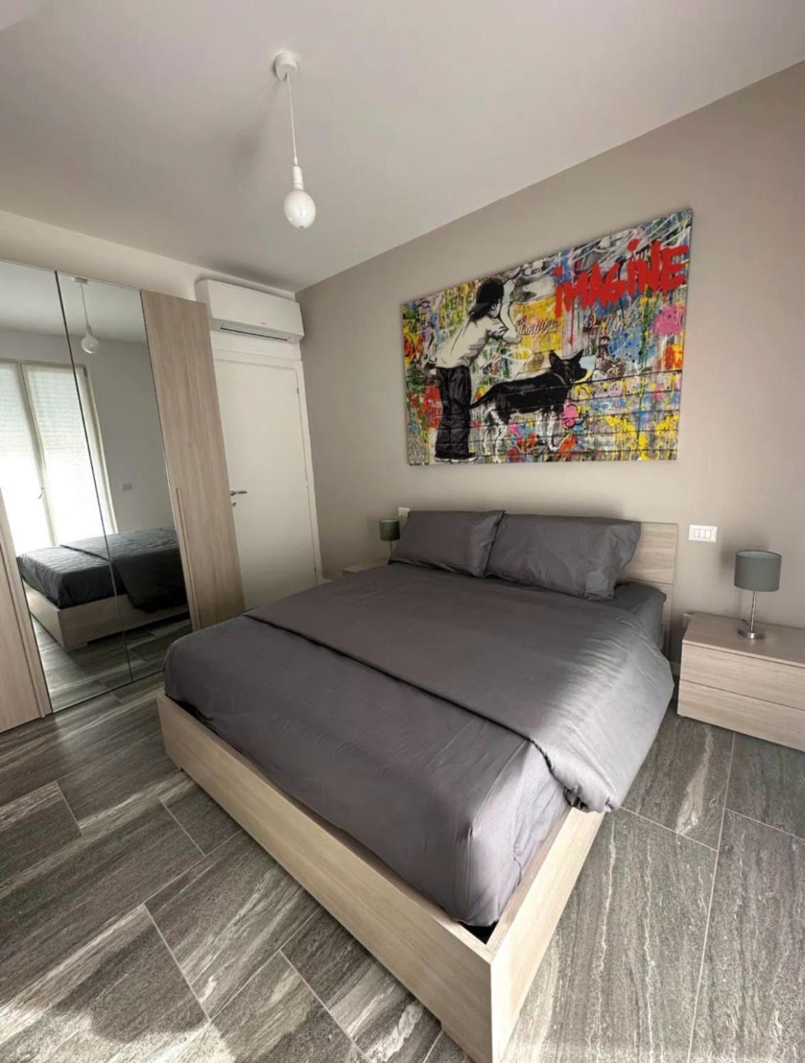 Essential Apartment Сесто Сан Джовани Екстериор снимка