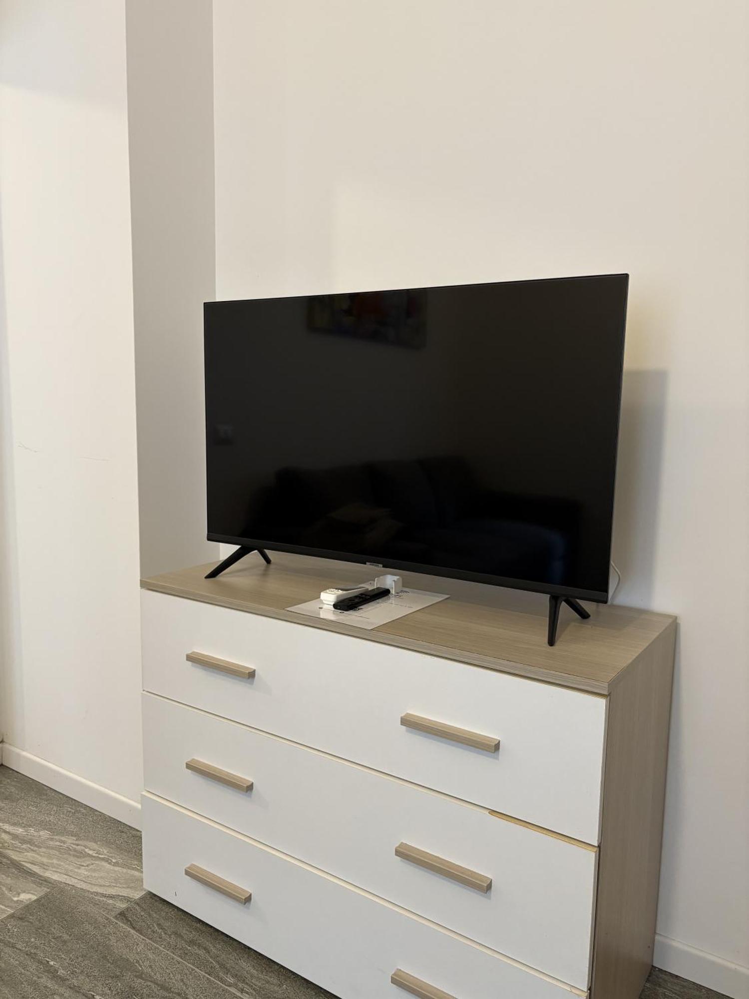 Essential Apartment Сесто Сан Джовани Екстериор снимка