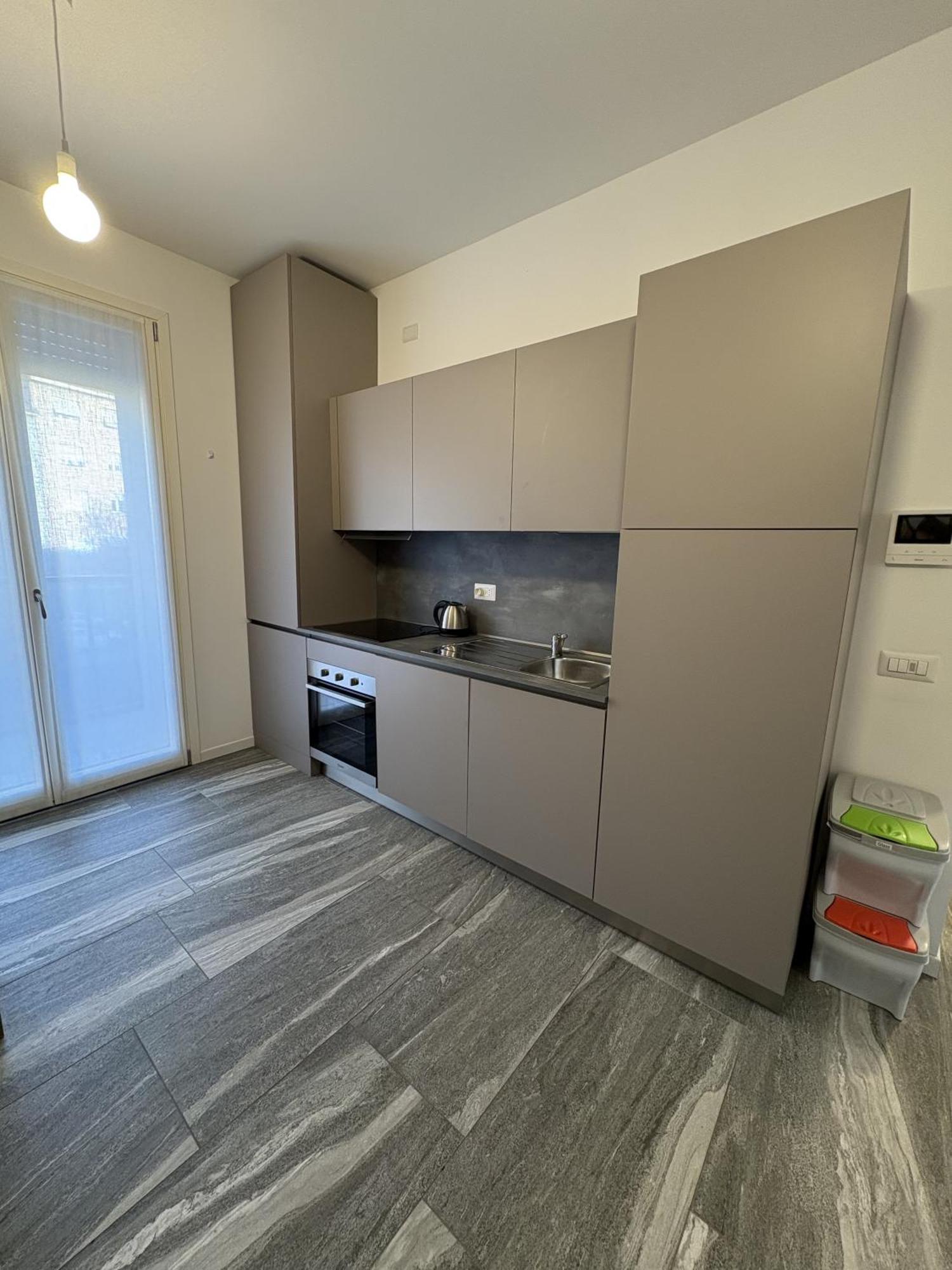 Essential Apartment Сесто Сан Джовани Екстериор снимка