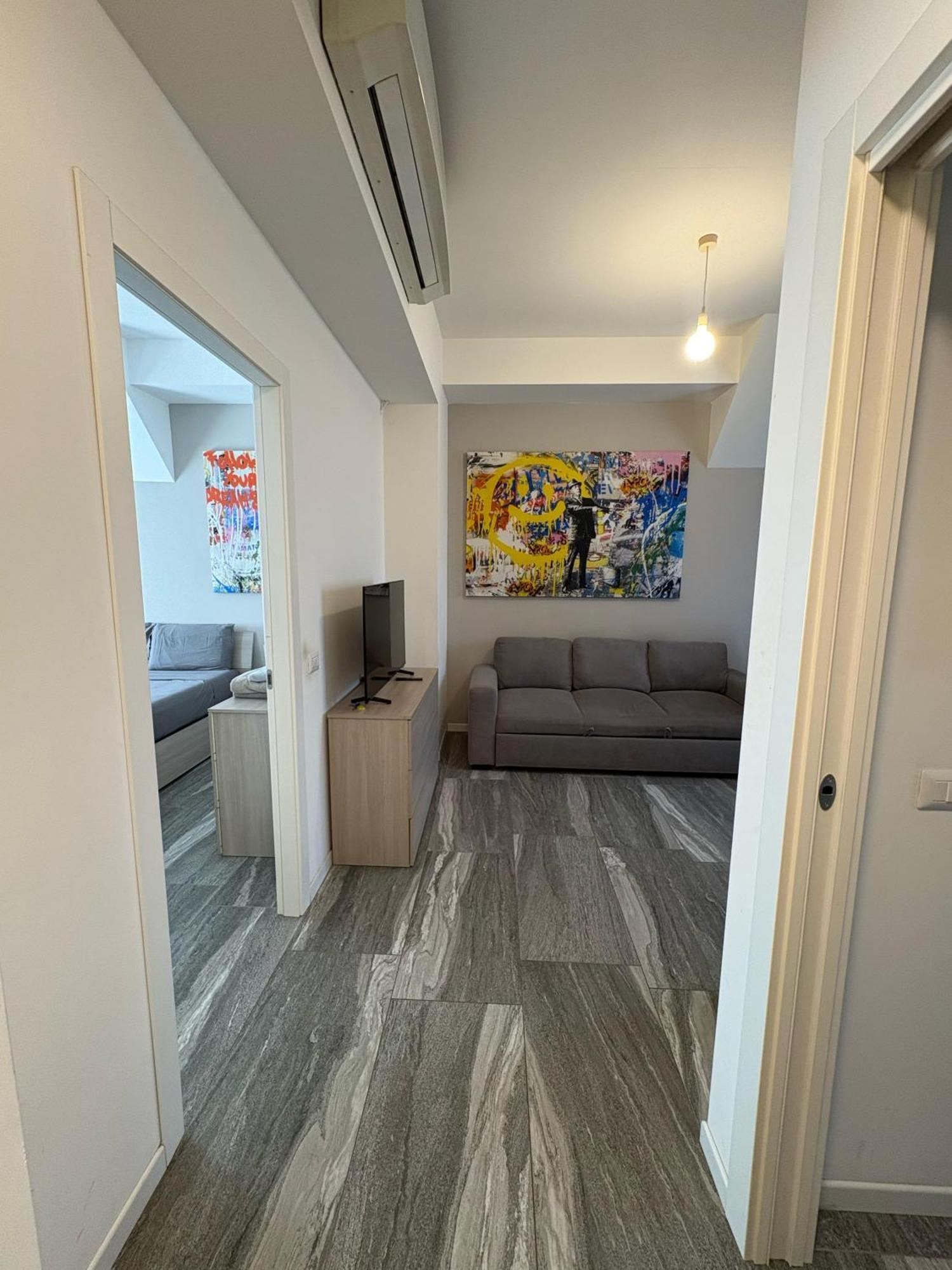 Essential Apartment Сесто Сан Джовани Екстериор снимка