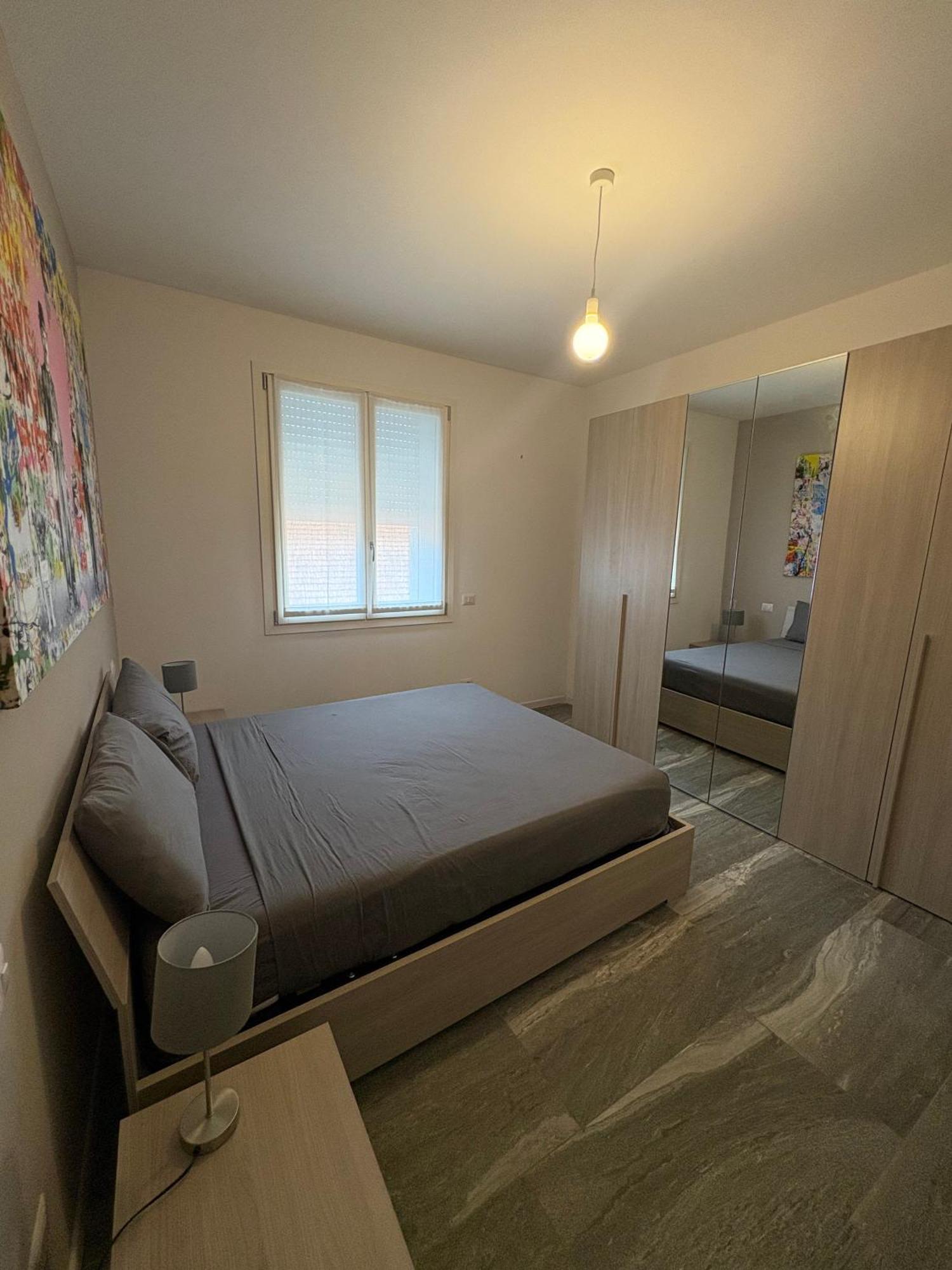 Essential Apartment Сесто Сан Джовани Екстериор снимка